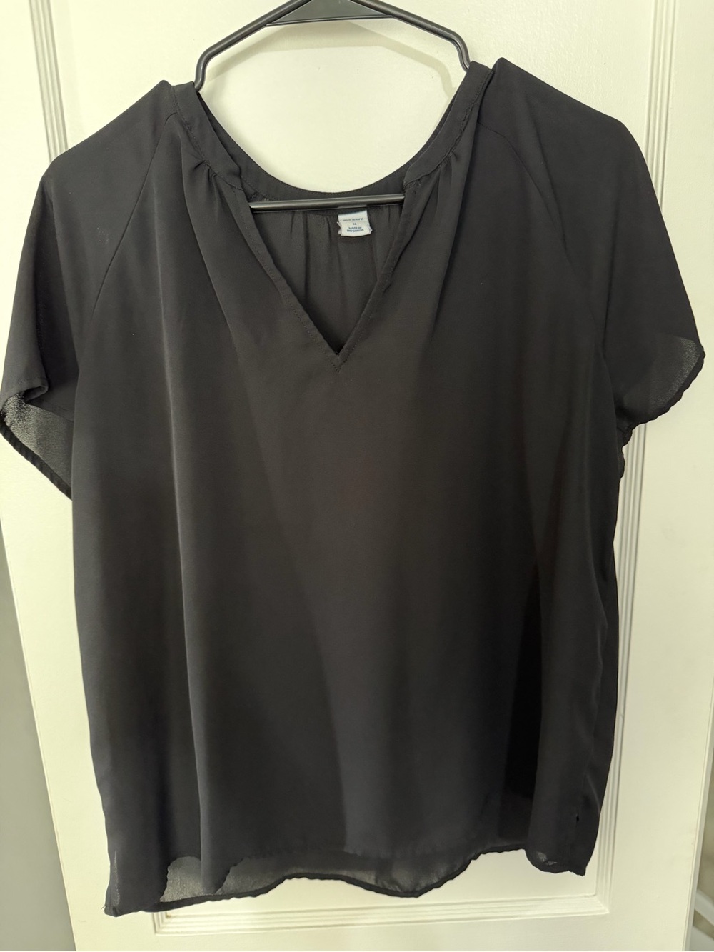 Old Navy Black V-Neck Short Sleeve Blouse